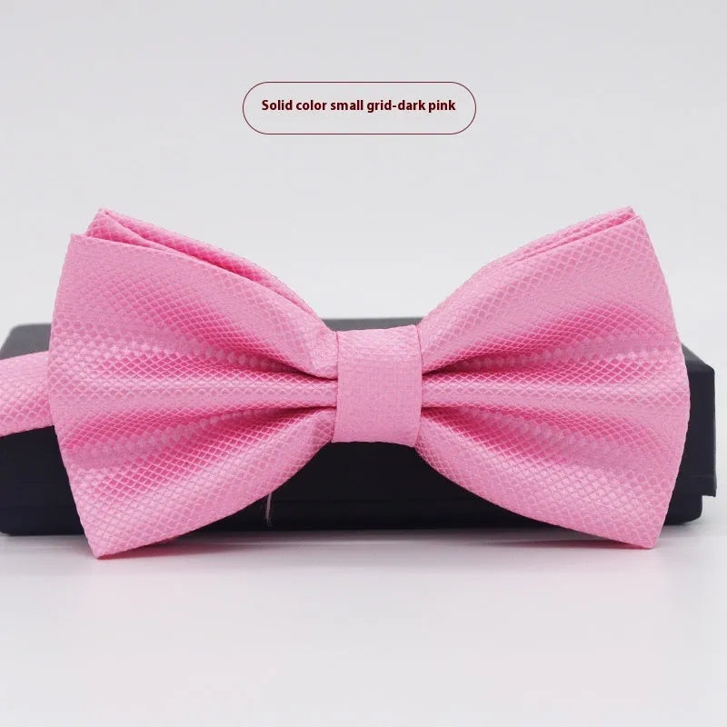 Men's solid colour flat head polyester bow tie on white background