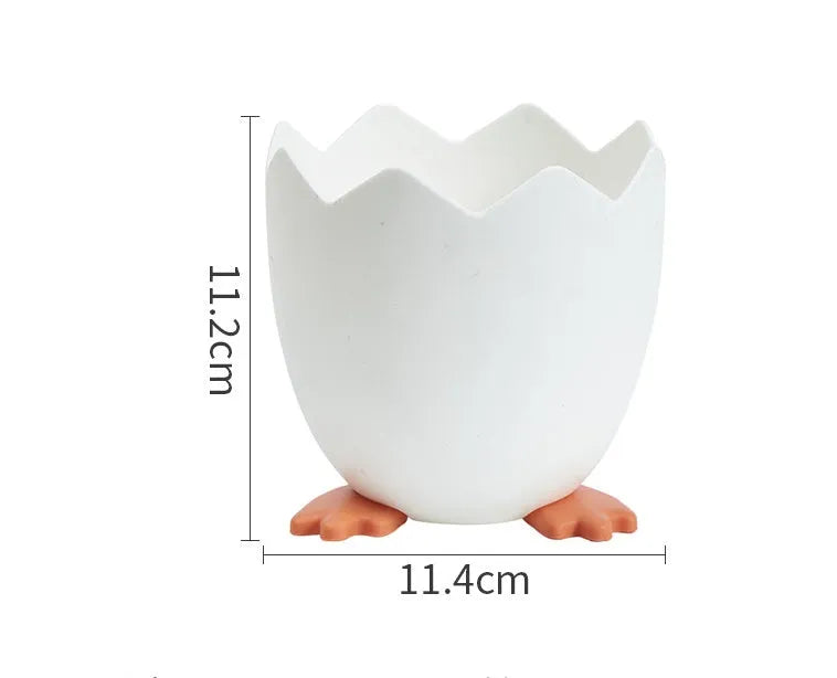 Plastic pen holder in cracked chicken cartoon style for desktop storage
