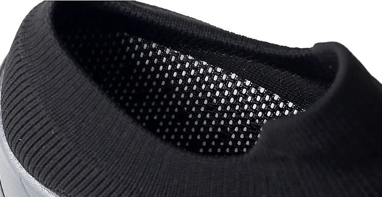 Dancing soft bottom flying woven rocking shoes in black camouflage with front strap and MD sole