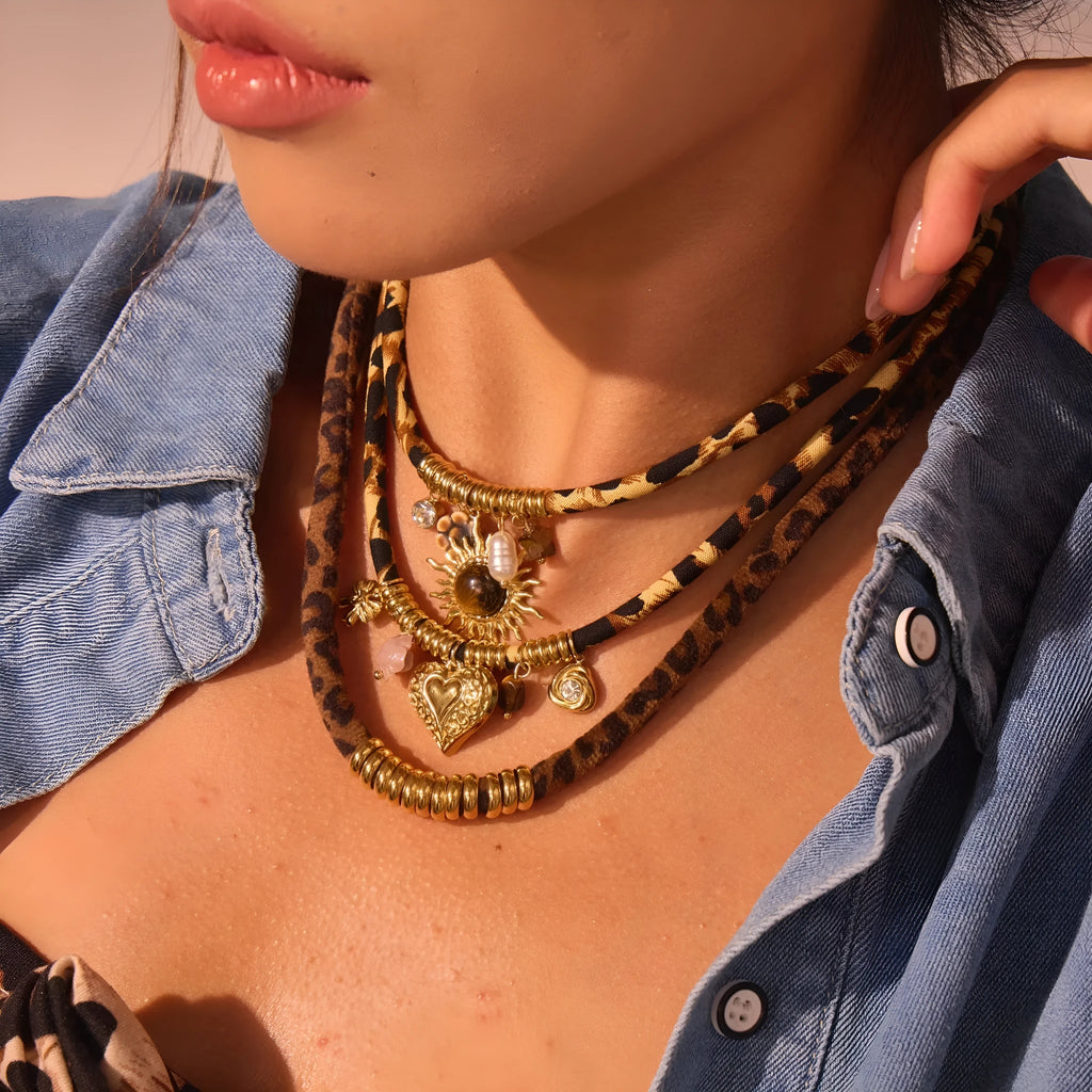 Geometric leopard pendant stainless steel necklace with gold electroplating on adjustable chain