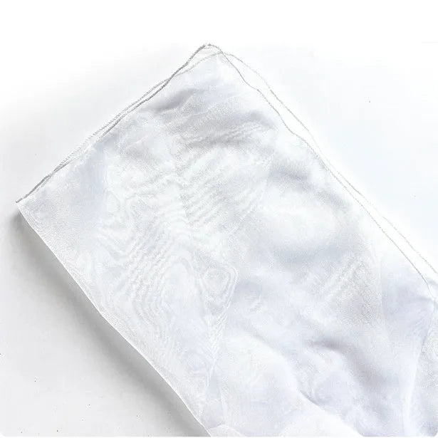 Silk fabric bouquet packaging bag with arabesquitic texture in five colour options