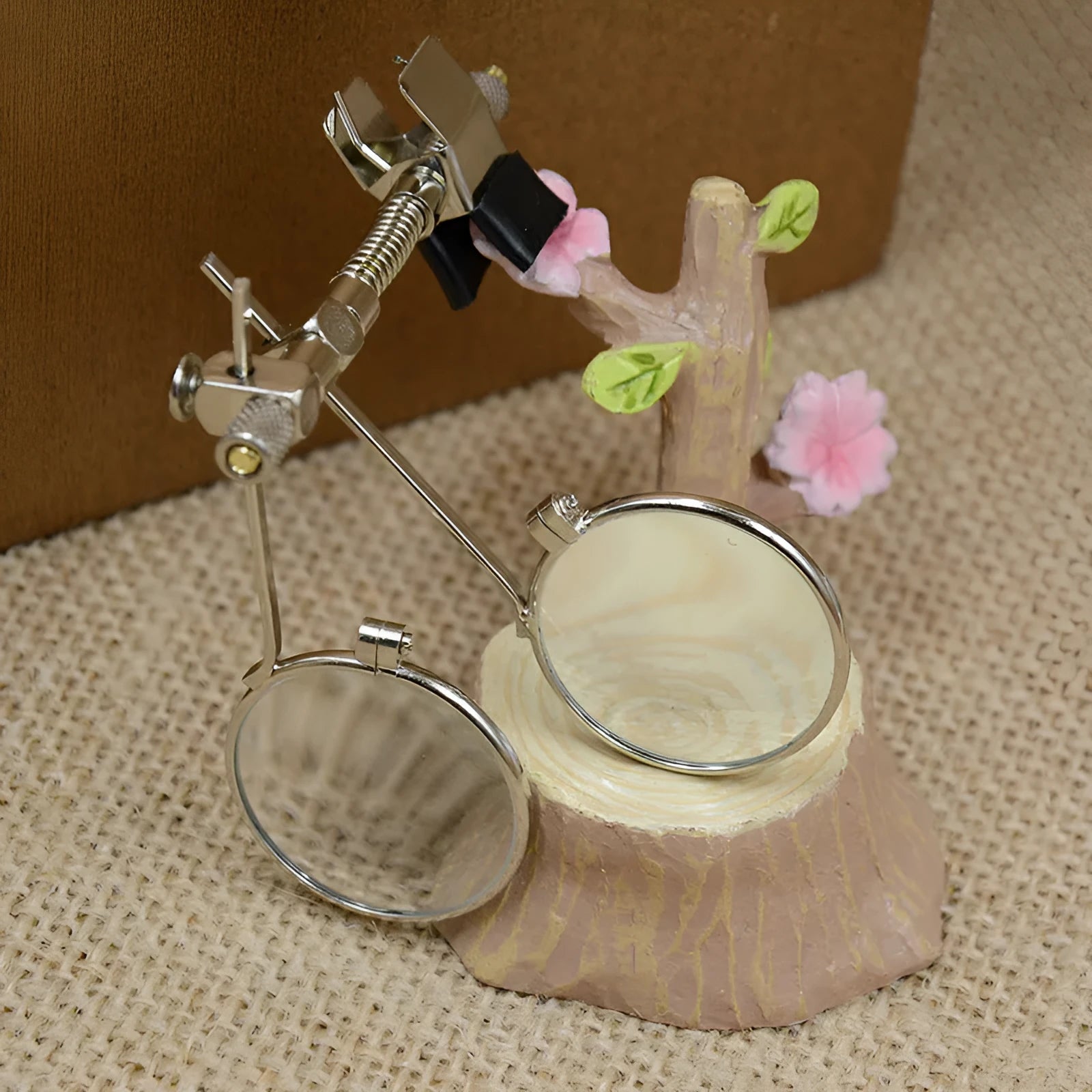 Reading glasses mirror clip attachment with metal bracket and glass lenses for hands-free use