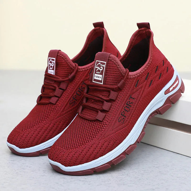 Casual sports sneaker with soft PVC injection moulded sole in low-top breathable design