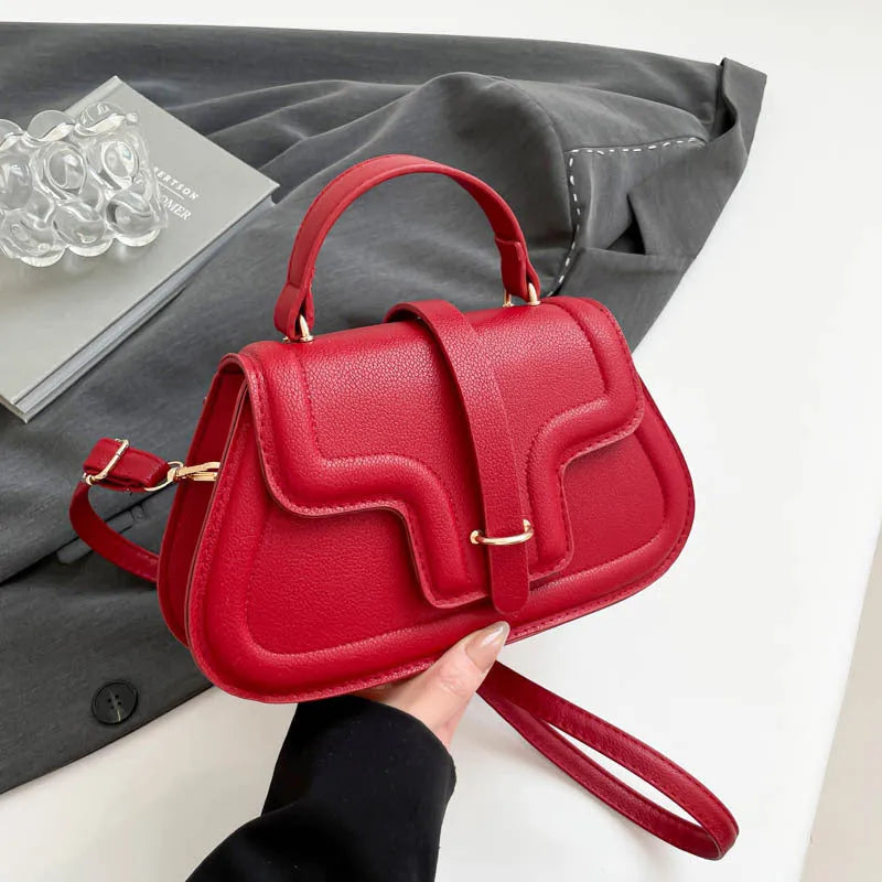 Fashion simple shoulder bag in black, horizontal square PU with sewing thread detail and single strap