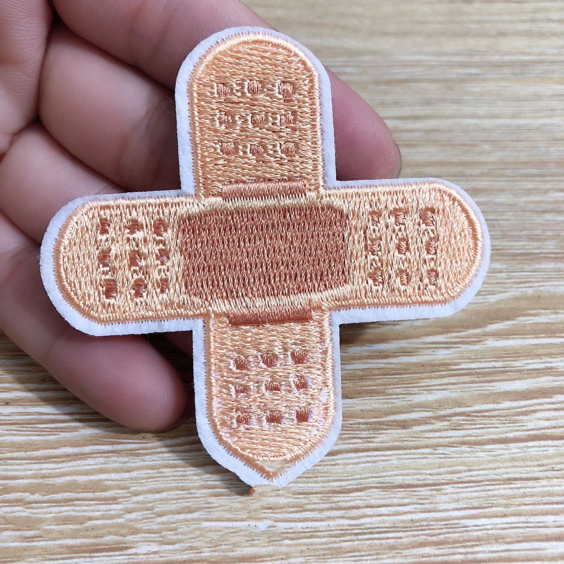 Pack of 10 computer embroidered patch badges for clothing decoration and DIY crafts.