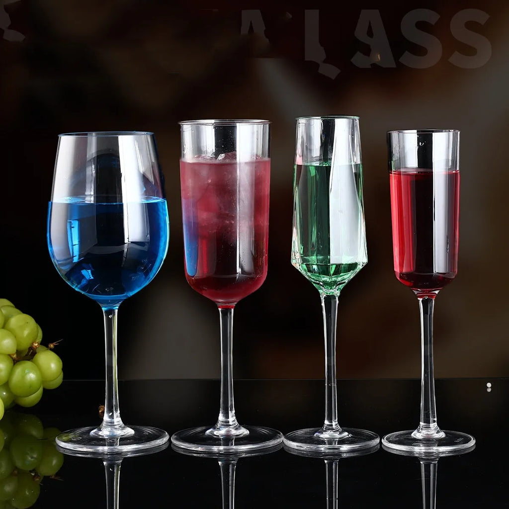 Transparent PC acrylic wine bottle with modern simple design, 300ml or 550ml capacity for party catering