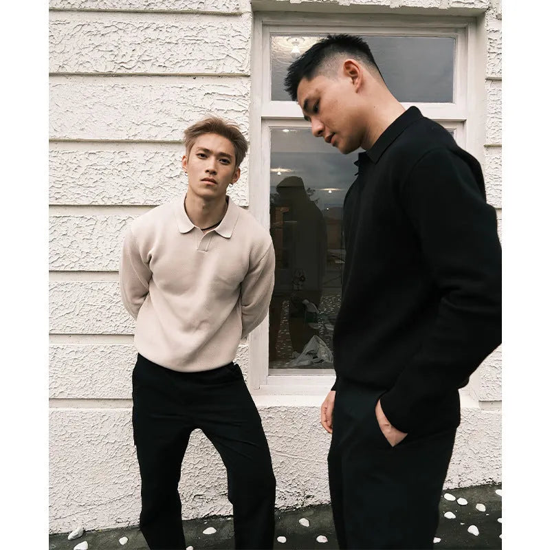 Men's loose fit knitted sweater in black or apricot, long sleeve pullover, sizes M to XXL, casual autumn style.