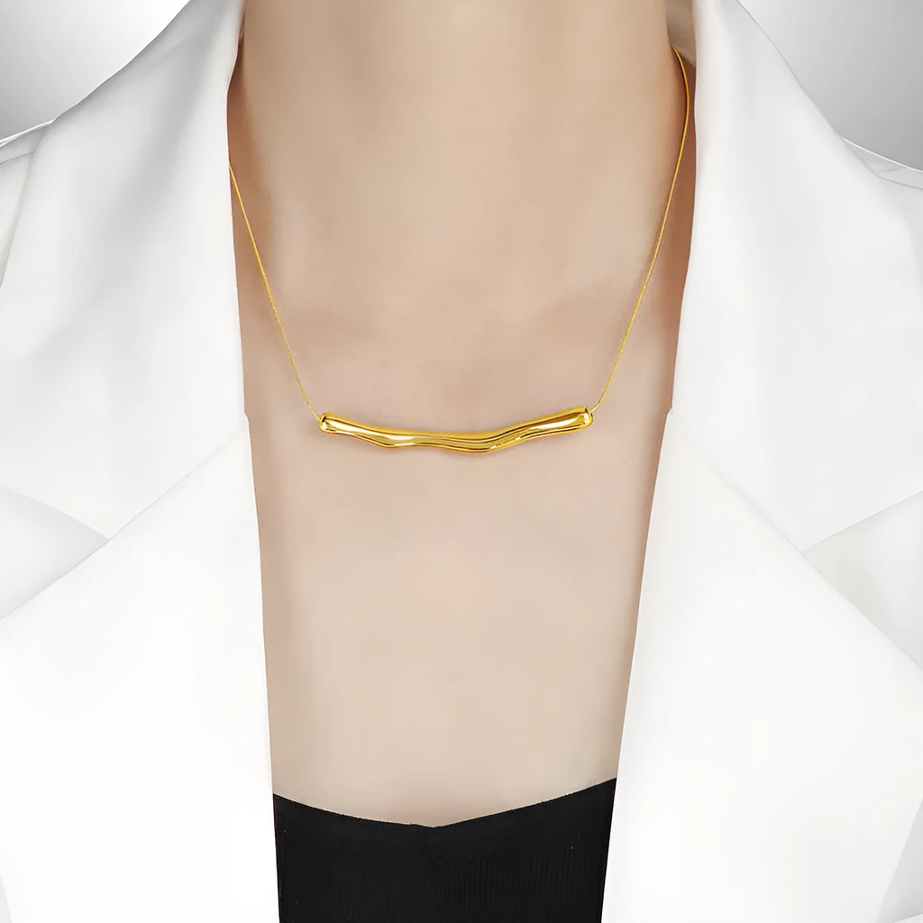 Women's titanium steel pleated necklace with irregular geometric design in gold or steel colour