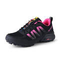 Men's flat heel mountaineering sneakers with lace-up front and rubber sole