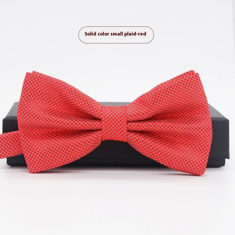 Men's solid colour flat head polyester bow tie on white background