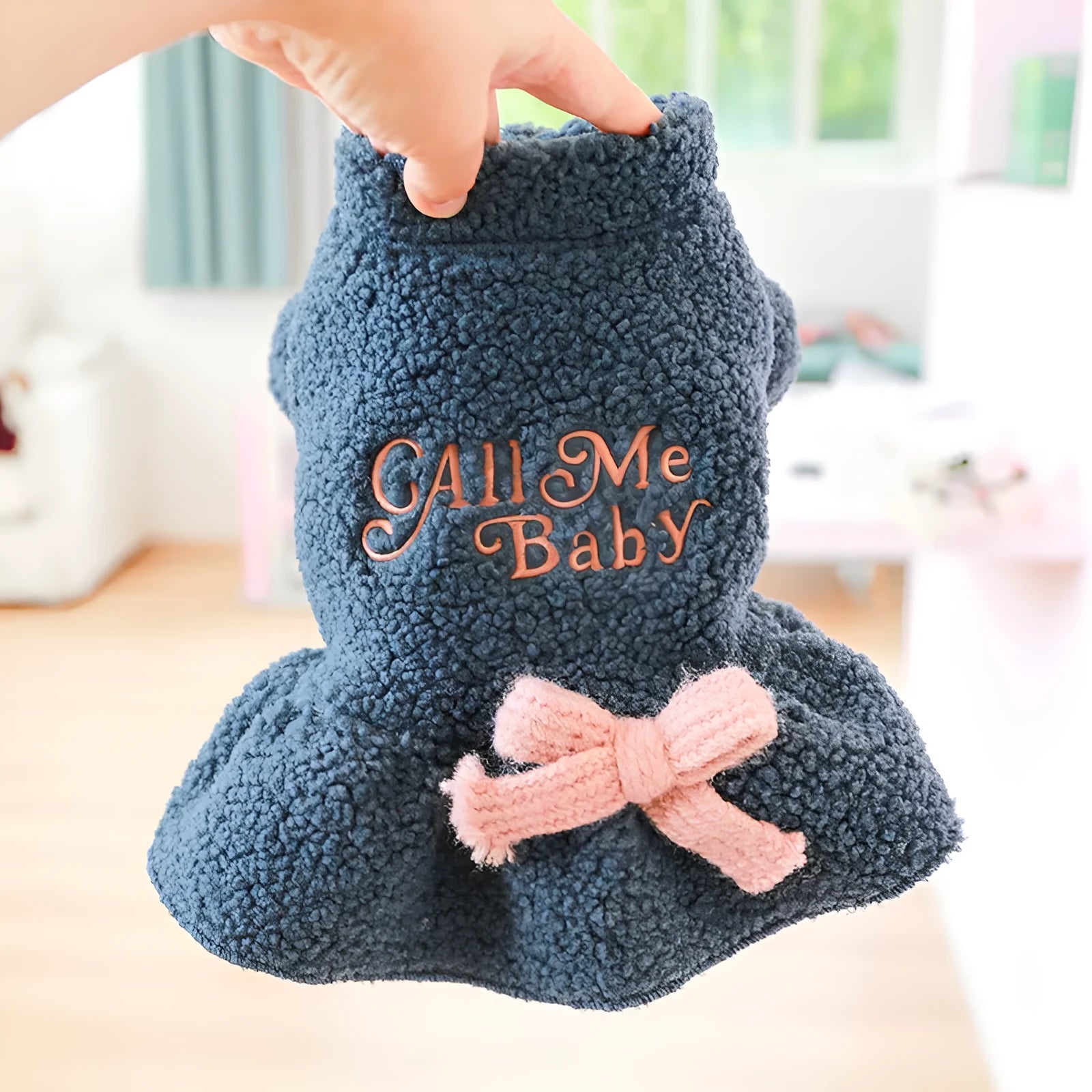 Pet fleece skirt in pink or dark blue for dogs and cats with Berber polyester fabric