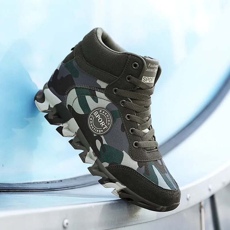 Green camouflage women's canvas platform sneakers with rubber soles