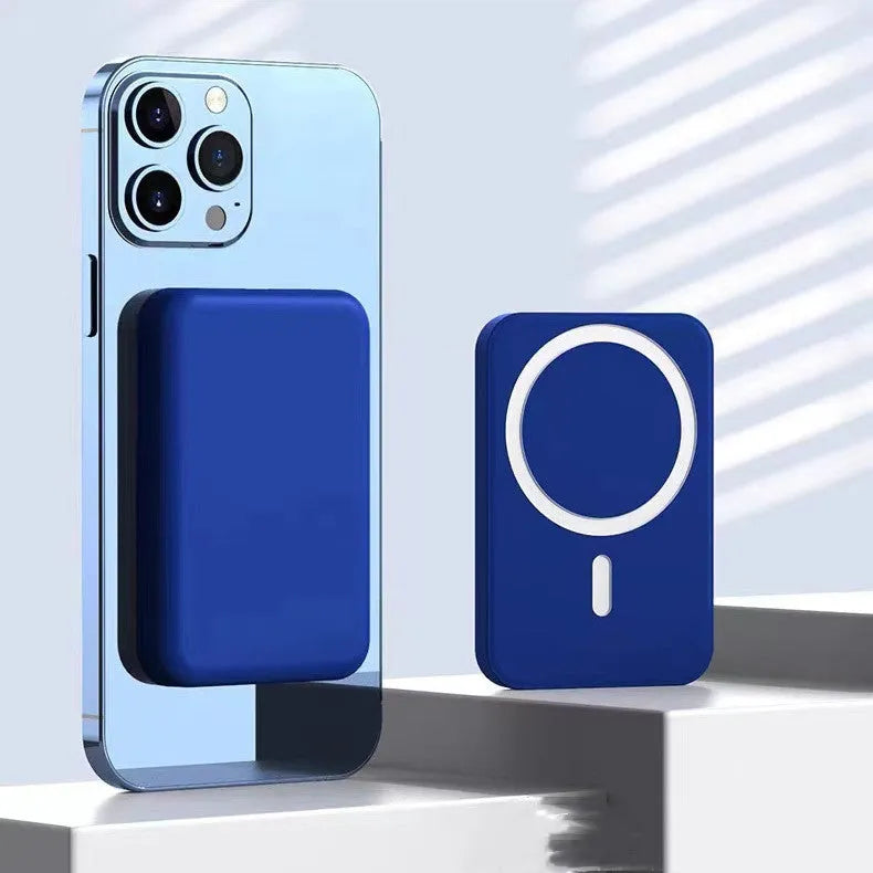 Fully transparent frosted PC iPhone case with four-corner airbags and MagSafe magnetic suction.