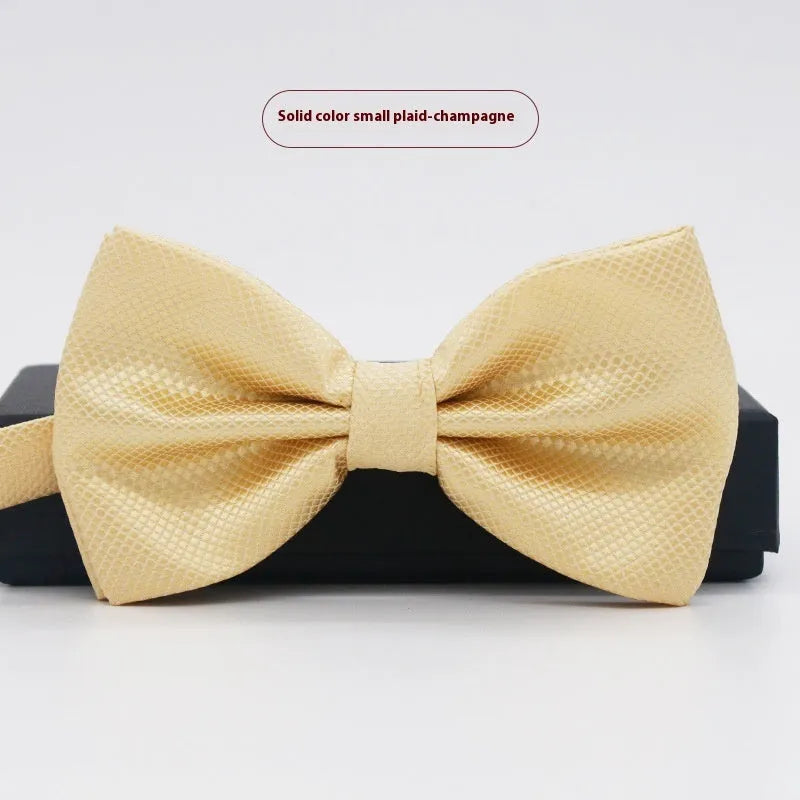Men's solid colour flat head polyester bow tie on white background