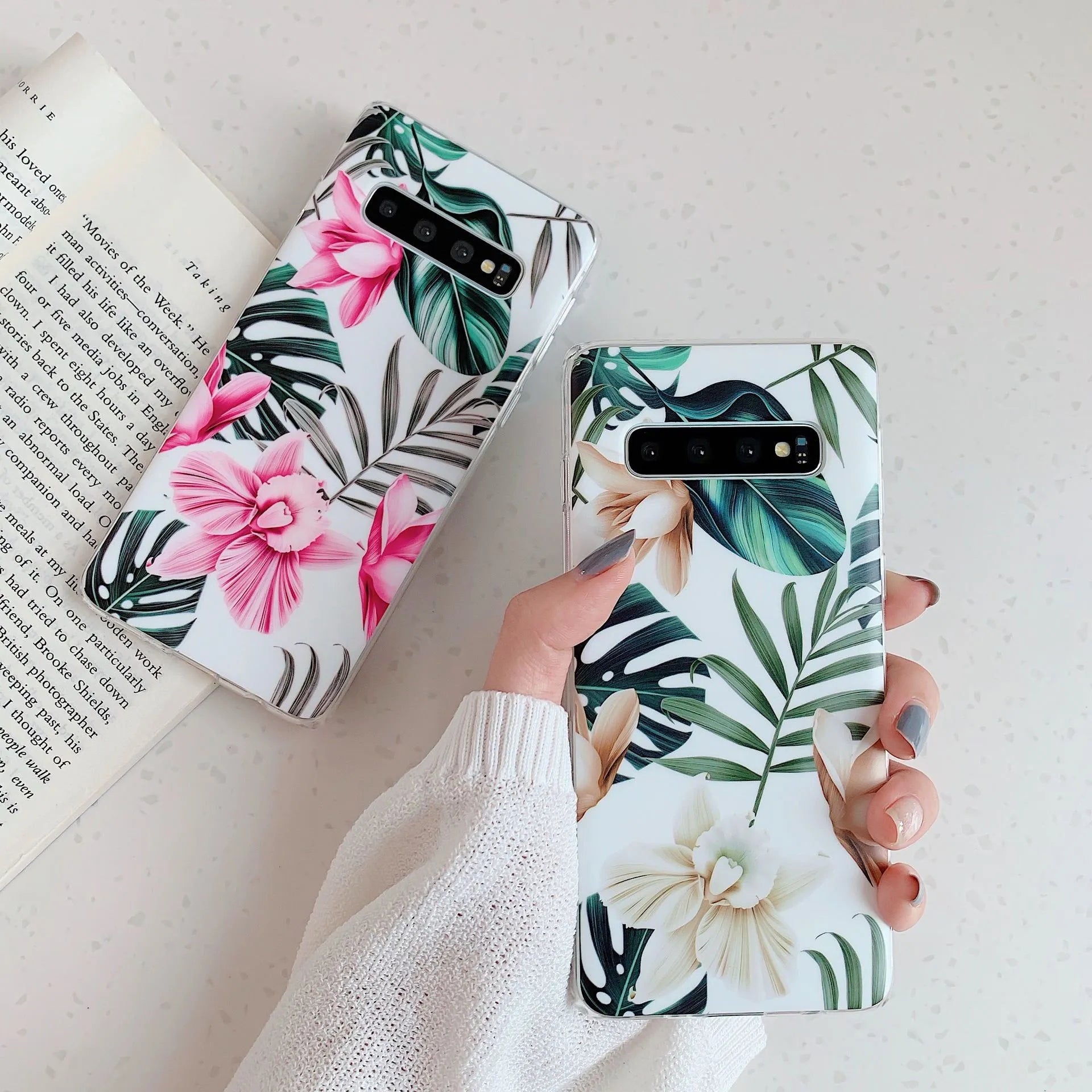 Samsung Galaxy phone case with green leaf floral pattern in TPU material for S8/S9/S10 models