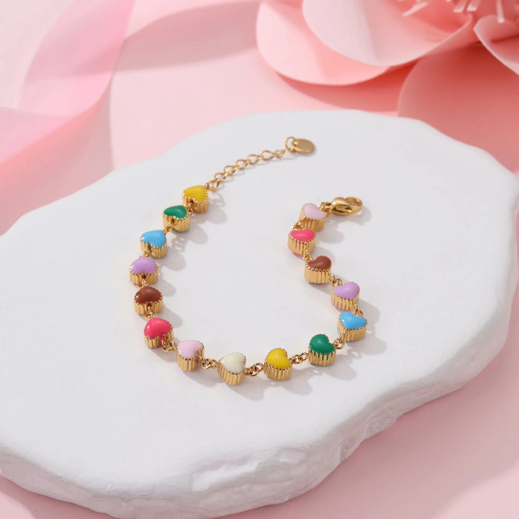 Women's heart-shaped stainless steel bracelet with electroplated gold or steel finish