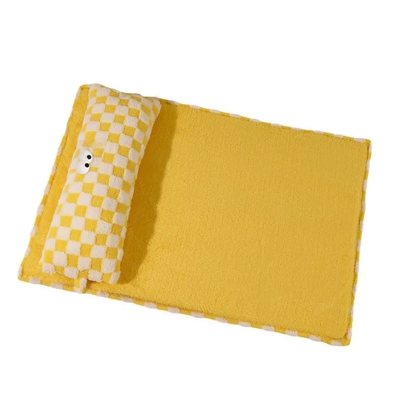 Four-season pet nest cushion in grey or yellow available in four sizes with measured dimensions and weight recommendations
