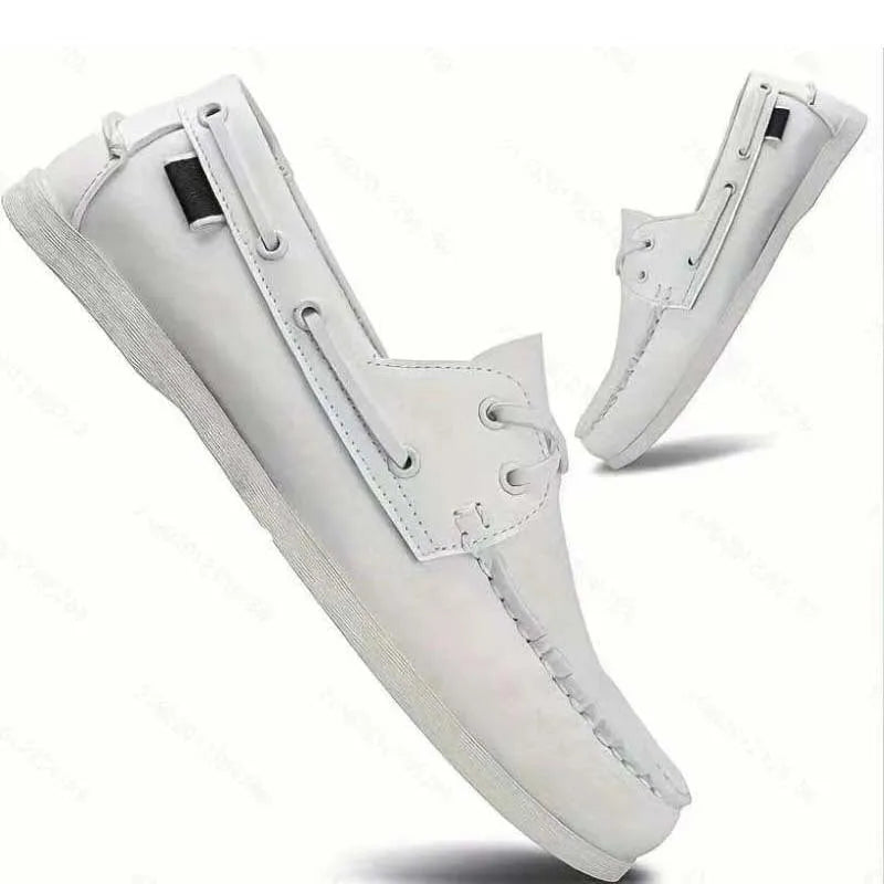 Men's British-style casual shoes with artificial PU upper in round toe design with flat heel
