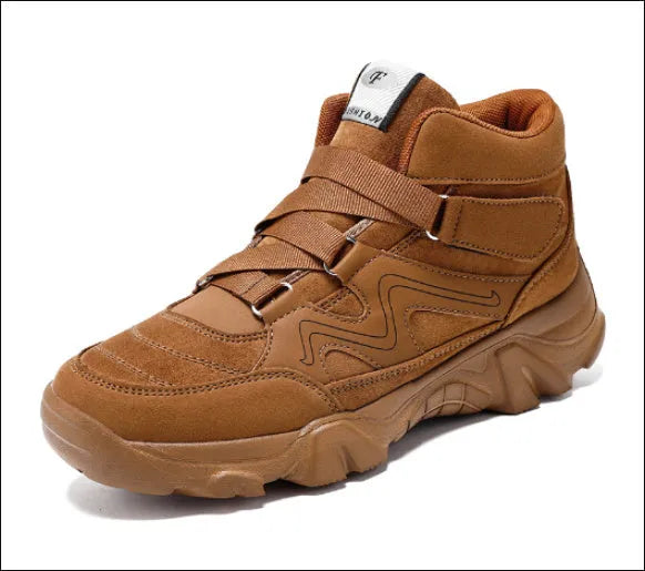 Men's shoes in black, brown, and dark grey on a size guide showing 39 to 49.