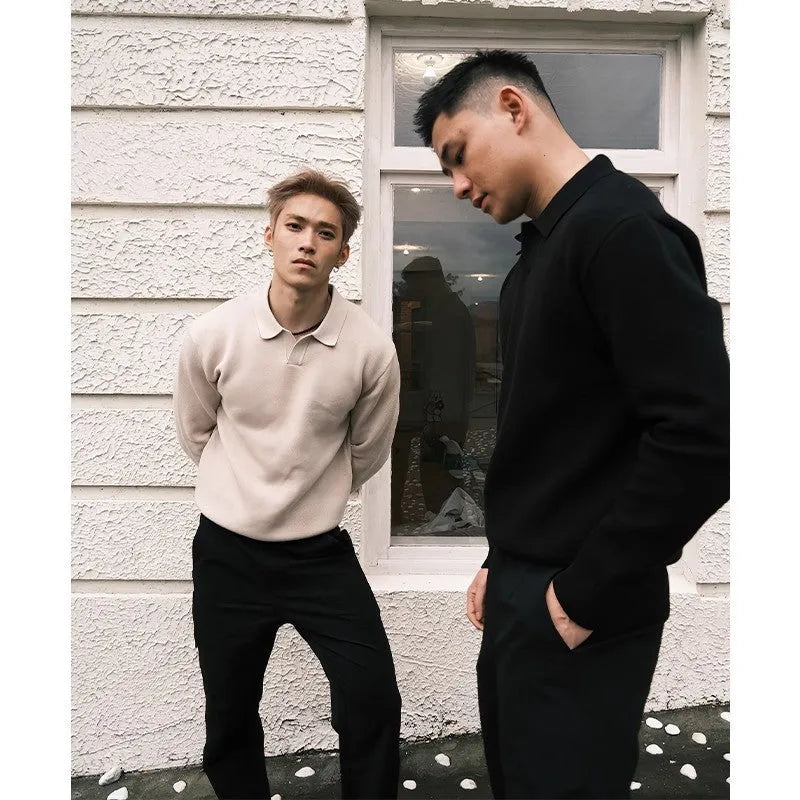 Men's loose fit knitted sweater in black or apricot, long sleeve pullover, sizes M to XXL, casual autumn style.