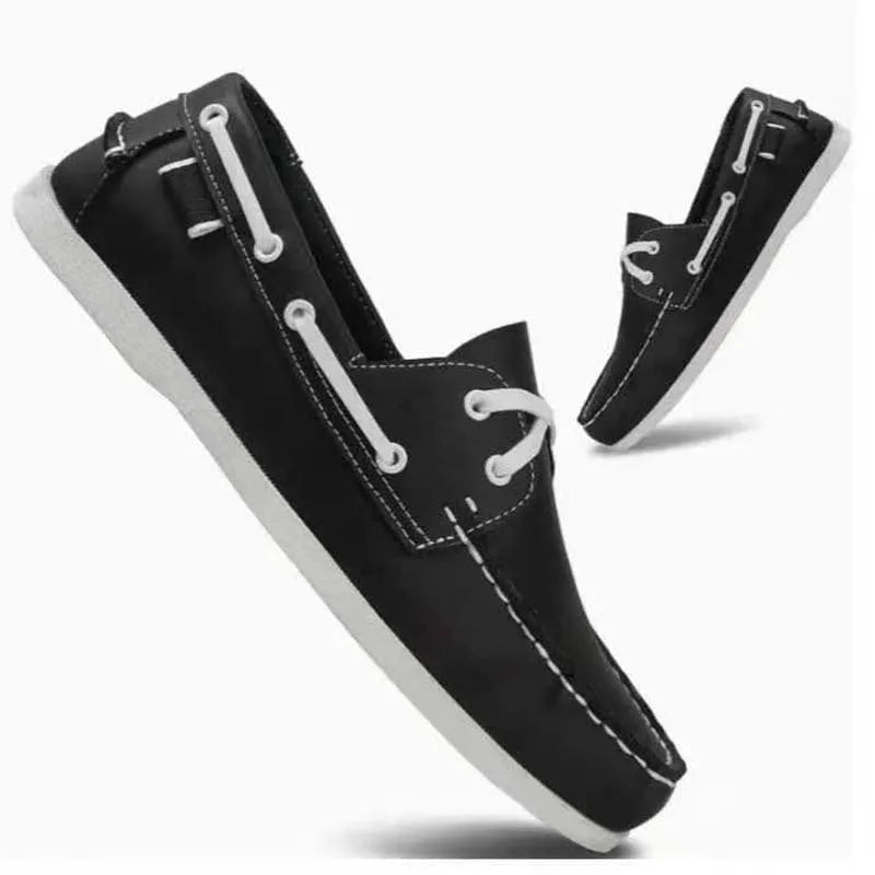 Men's British-style casual shoes with artificial PU upper in round toe design with flat heel