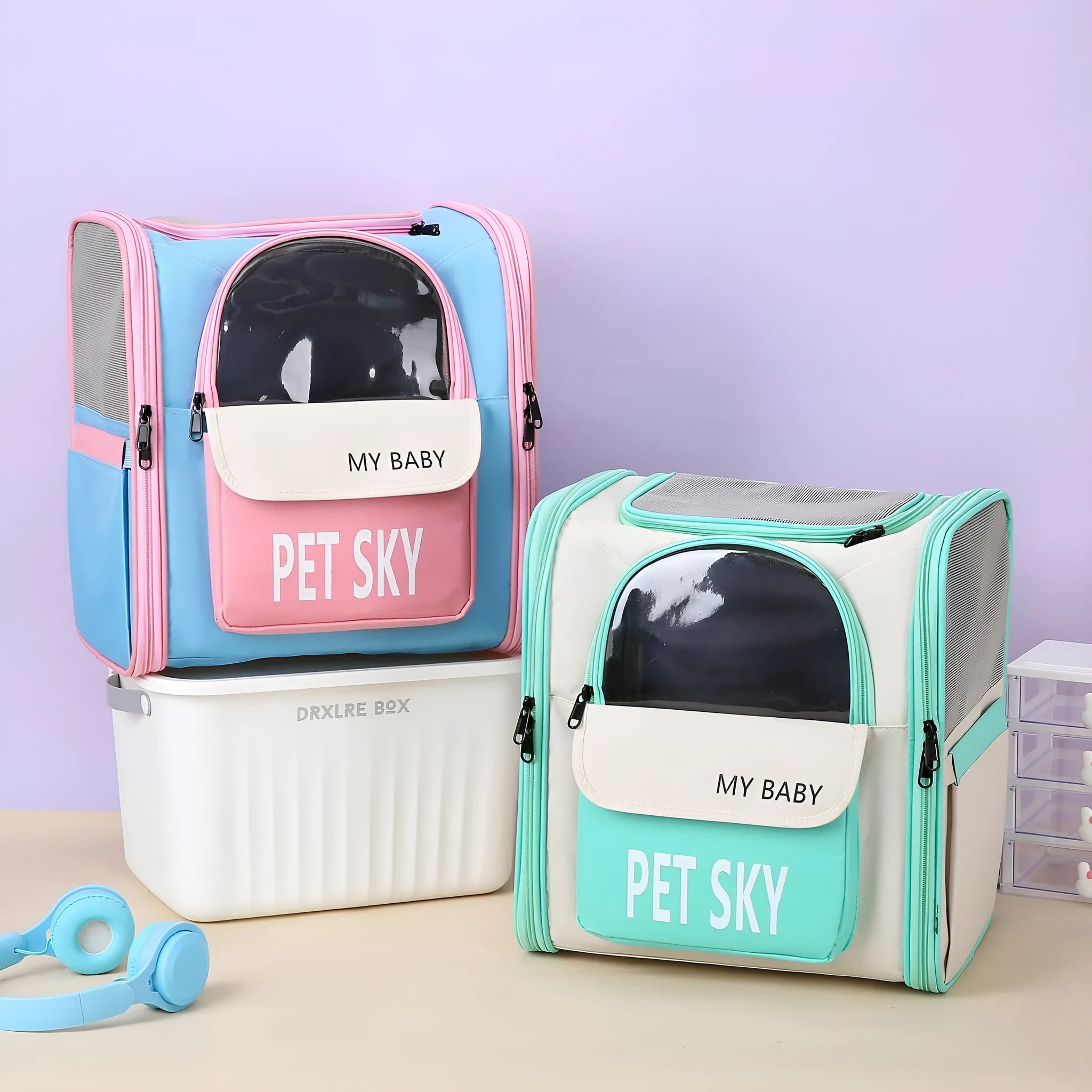 Outdoor portable pet carrier backpack in Oxford cloth with breathable design, black colour option