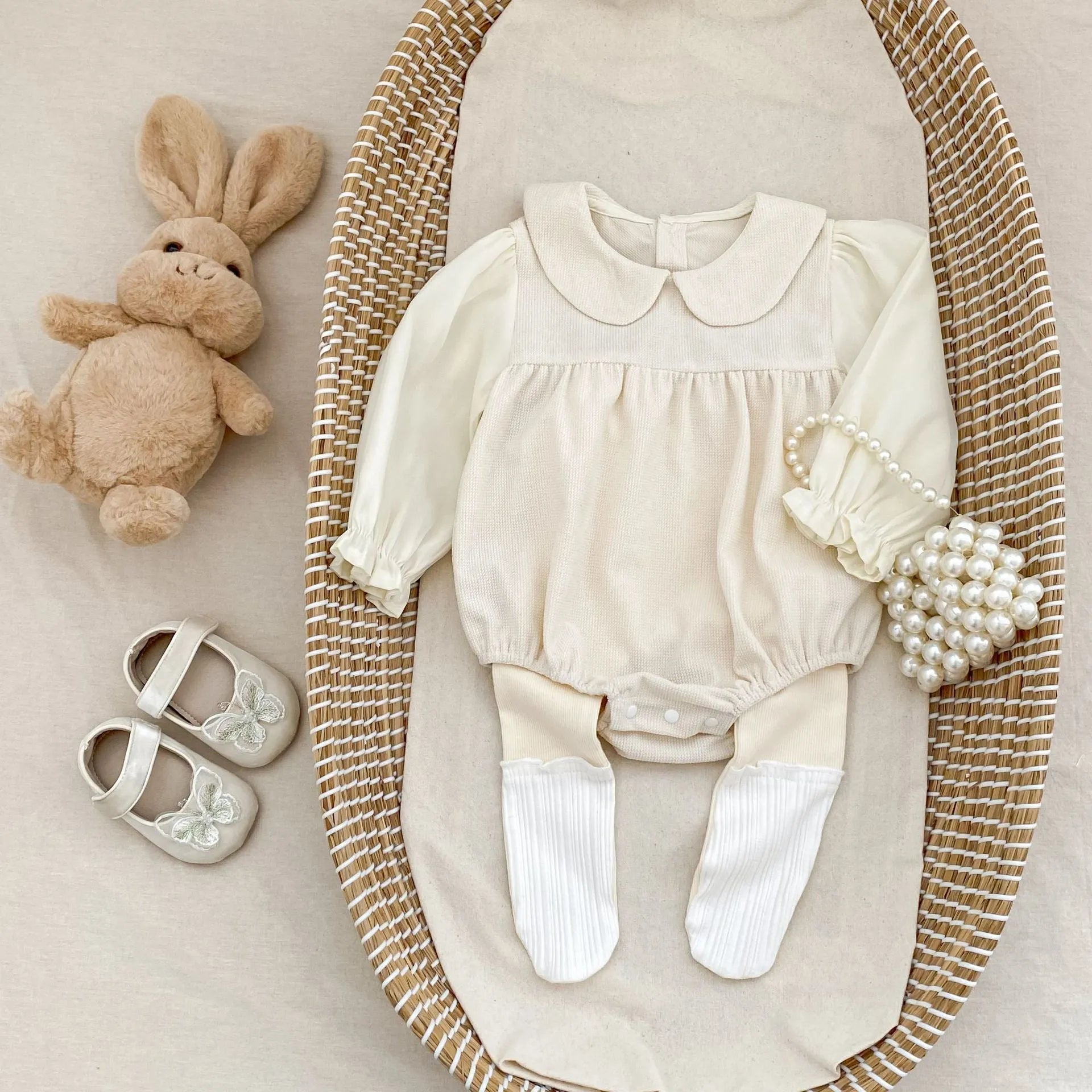 Baby girls corduroy triangle jumpsuit romper with doll collar in apricot colour, long sleeves, bottom-covering style