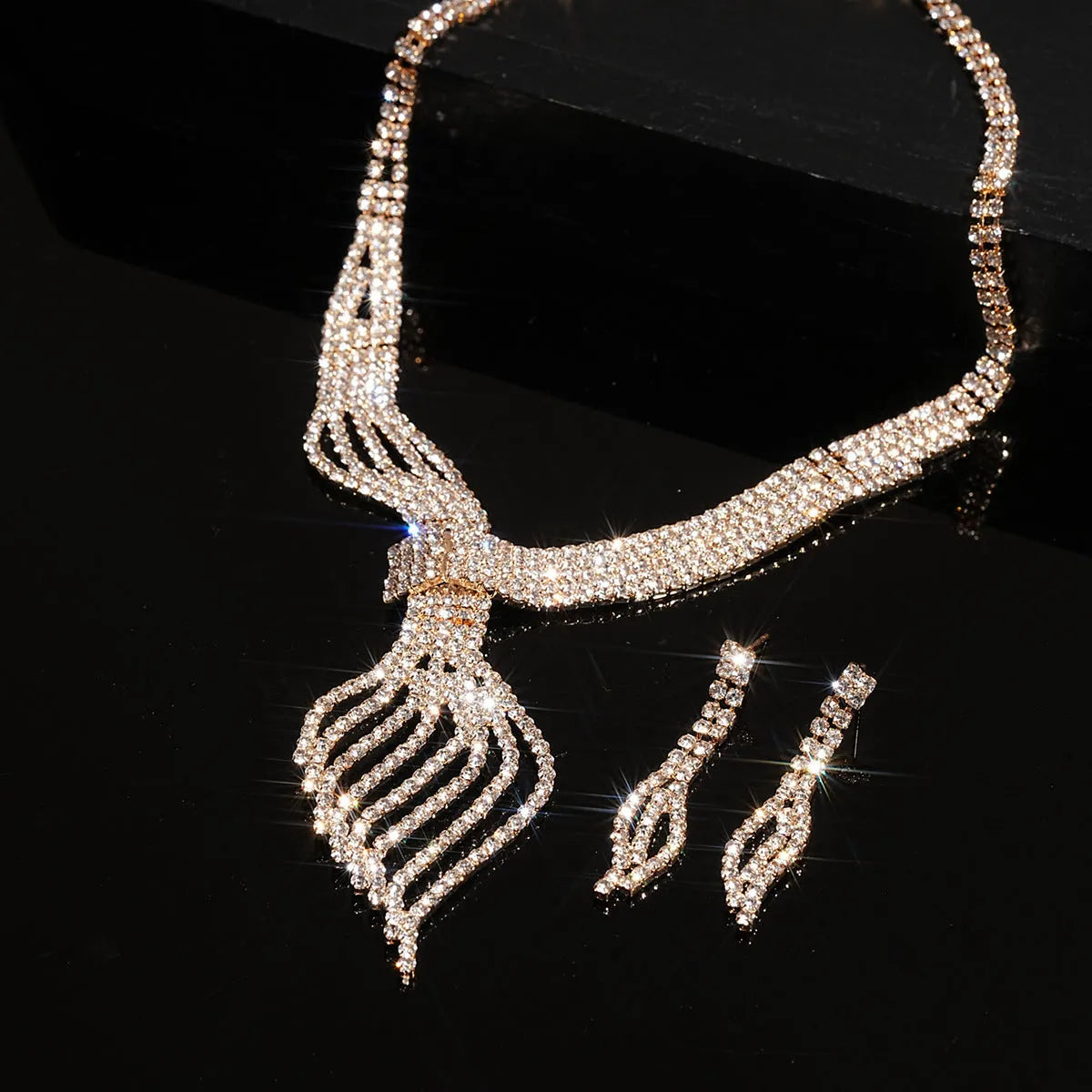 Alloy clavicle chain earrings and necklace 2-piece set gold colour women's jewellery