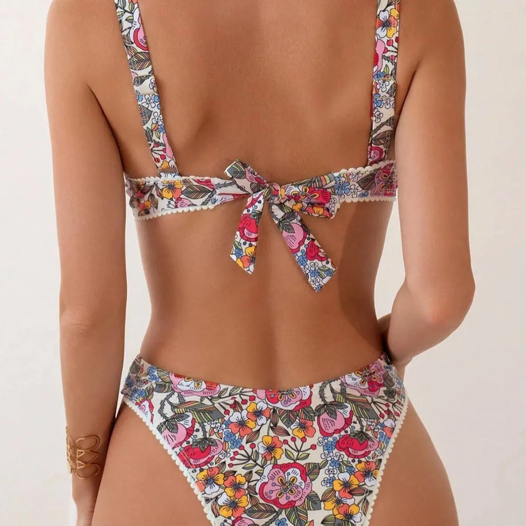 Women's floral printed push-up bikini with steel bracket support and adjustable tied design
