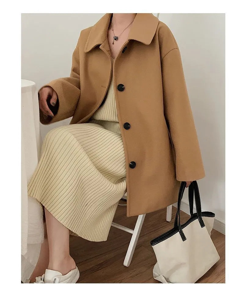 Women's Korean-style loose overcoat in solid colour with long sleeves, available in khaki or black