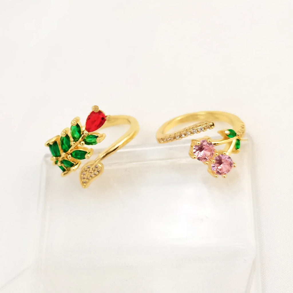 Women's copper open ring with geometric leaf pattern and split adjustable design