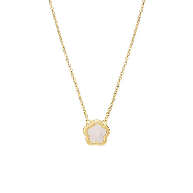 White mother-of-pearl flower necklace with floral pendant on chain