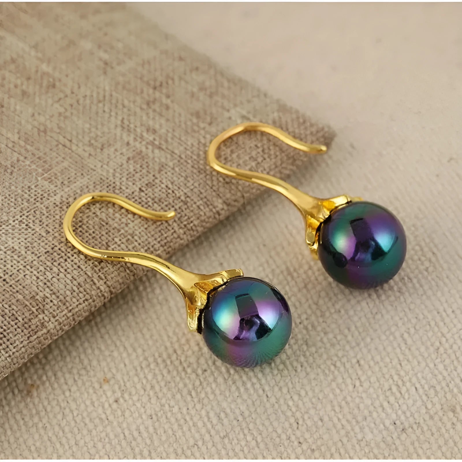 Gold-tone retro fashion women's earrings with electroplated alloy construction