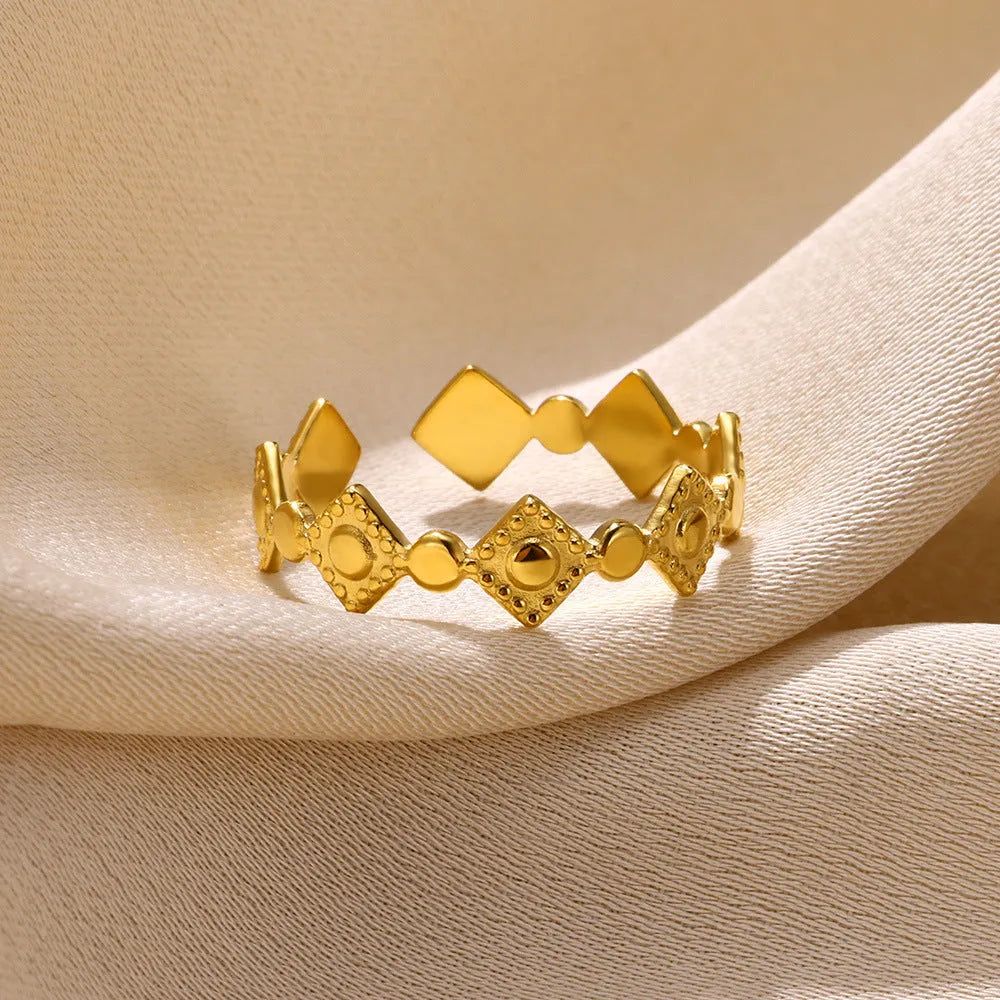 Geometric titanium steel women's ring with gold diamond colour finish
