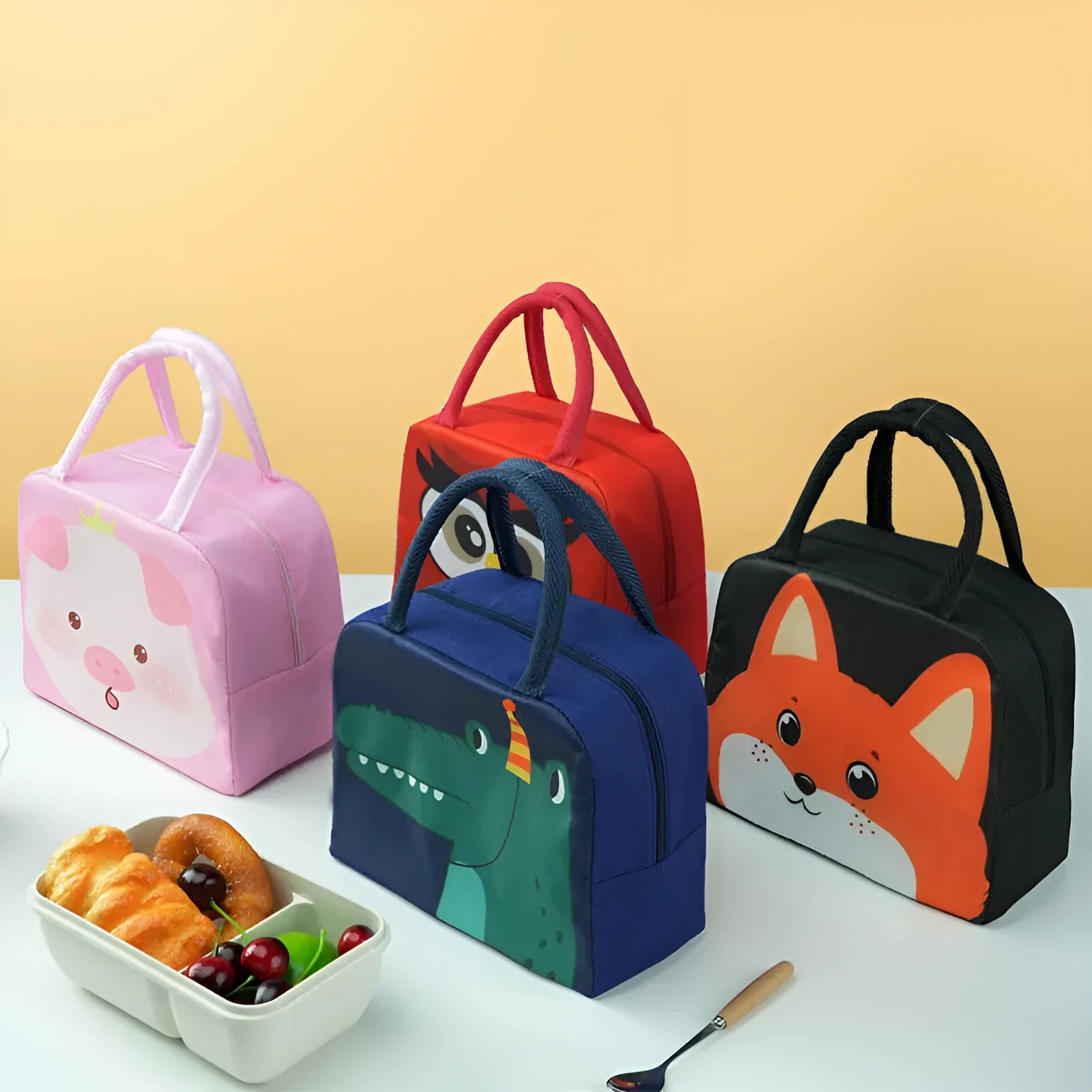 Cartoon insulated lunch box bag for children in orange bear design with aluminium foil insulation.