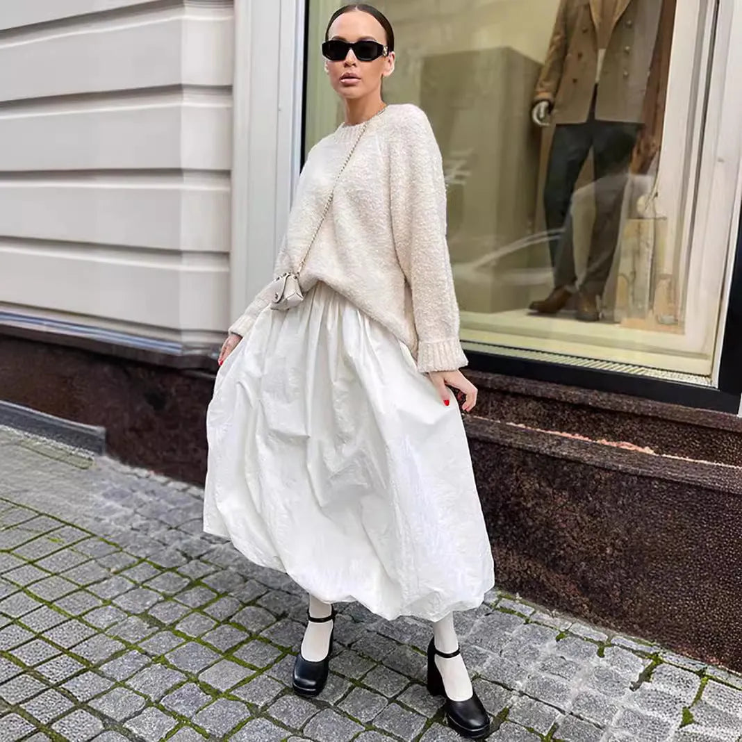 Women's solid colour cotton long skirt with elastic waistband in white or black options