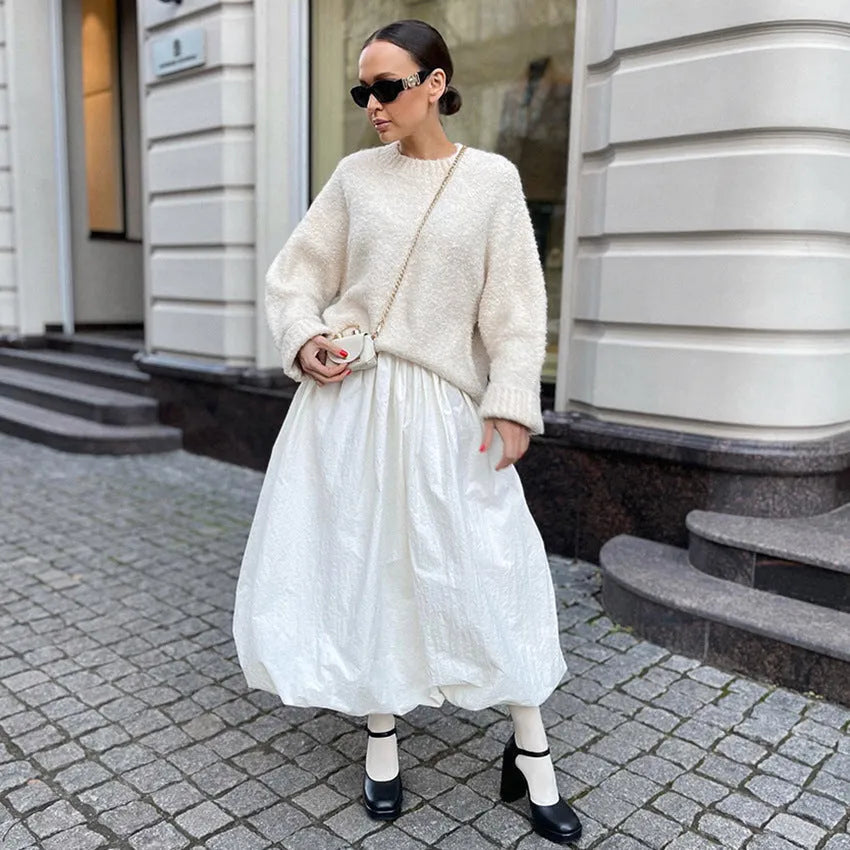 Women's solid colour cotton long skirt with elastic waistband in white or black options