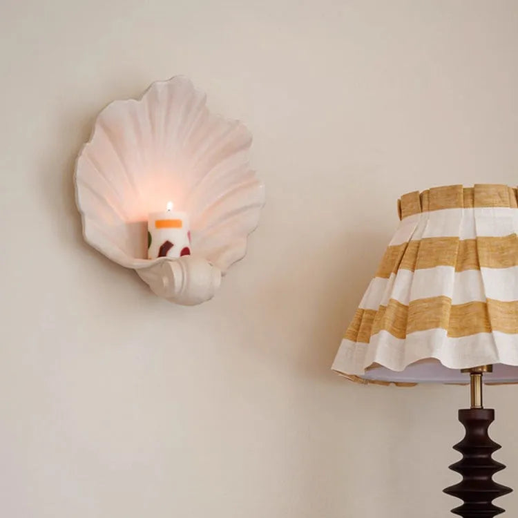 White resin fruit plate ornament with simulation shell design for table decoration