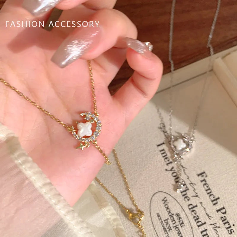 Women's romantic star moon zirconium necklace on adjustable copper clavicle chain in gold colour