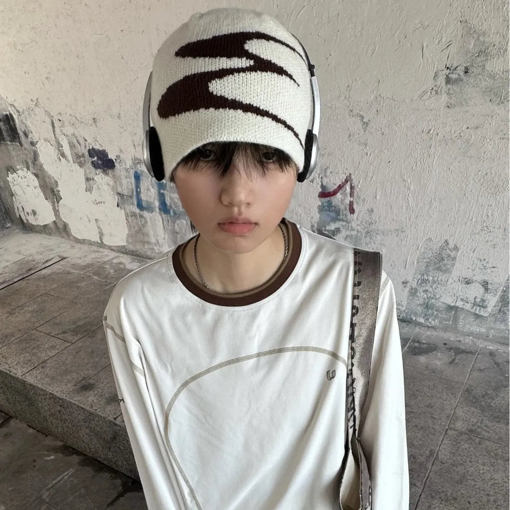 Acrylic thermal beanie hat in black colour on head model