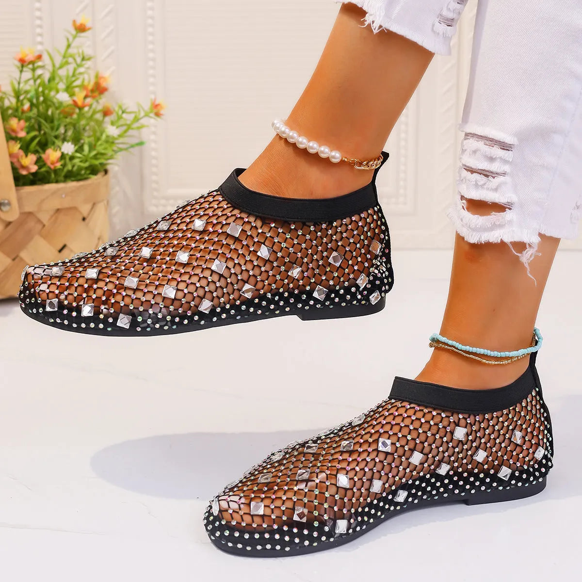 Women's colourful rhinestone mesh flat sandals with round toe and rubber sole for summer beach wear