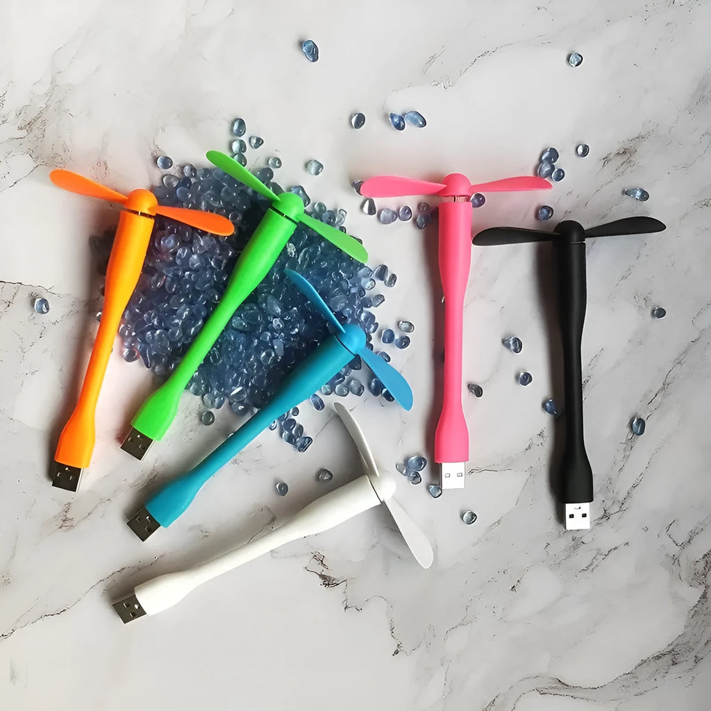 USB electric fan in blue plastic with blades and USB cable, portable for power bank use
