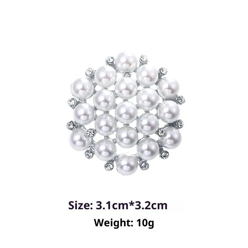 Minimalist pearl floral brooch with diamond inlay on alloy base, sweet and cool style for women