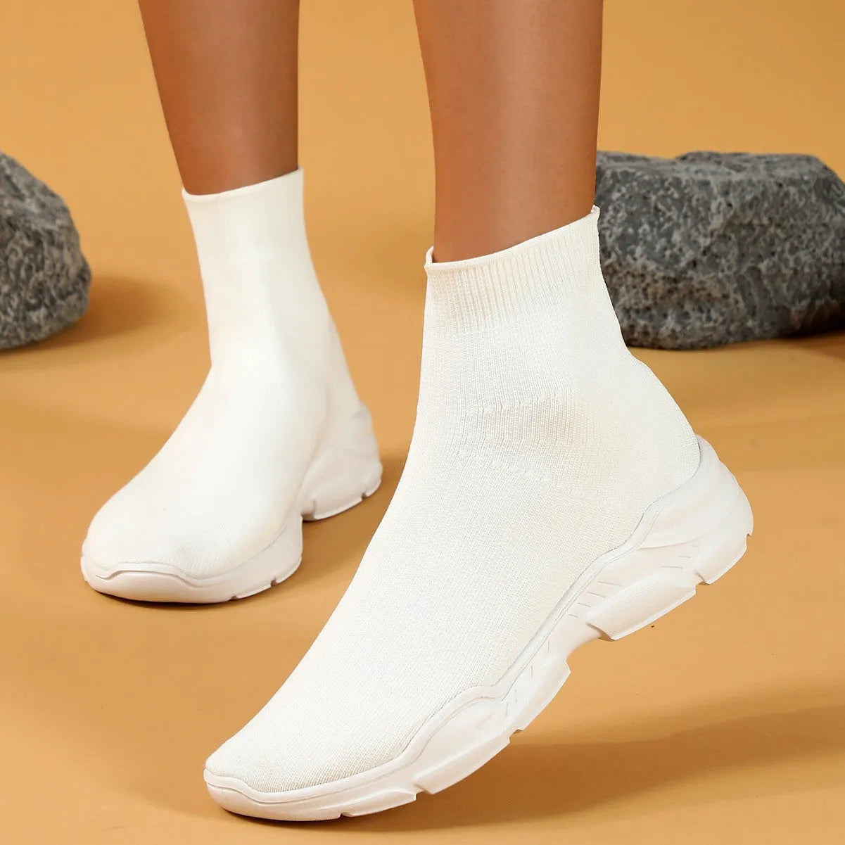 Thick-soled slip-on casual shoes in black with fabric upper and round toe
