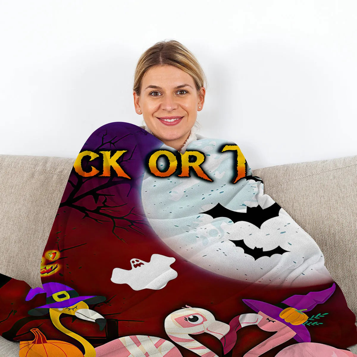 Purple flannel velvet blanket with Halloween flamingo print, hemmed edges, available in 75x100cm and 130x150cm