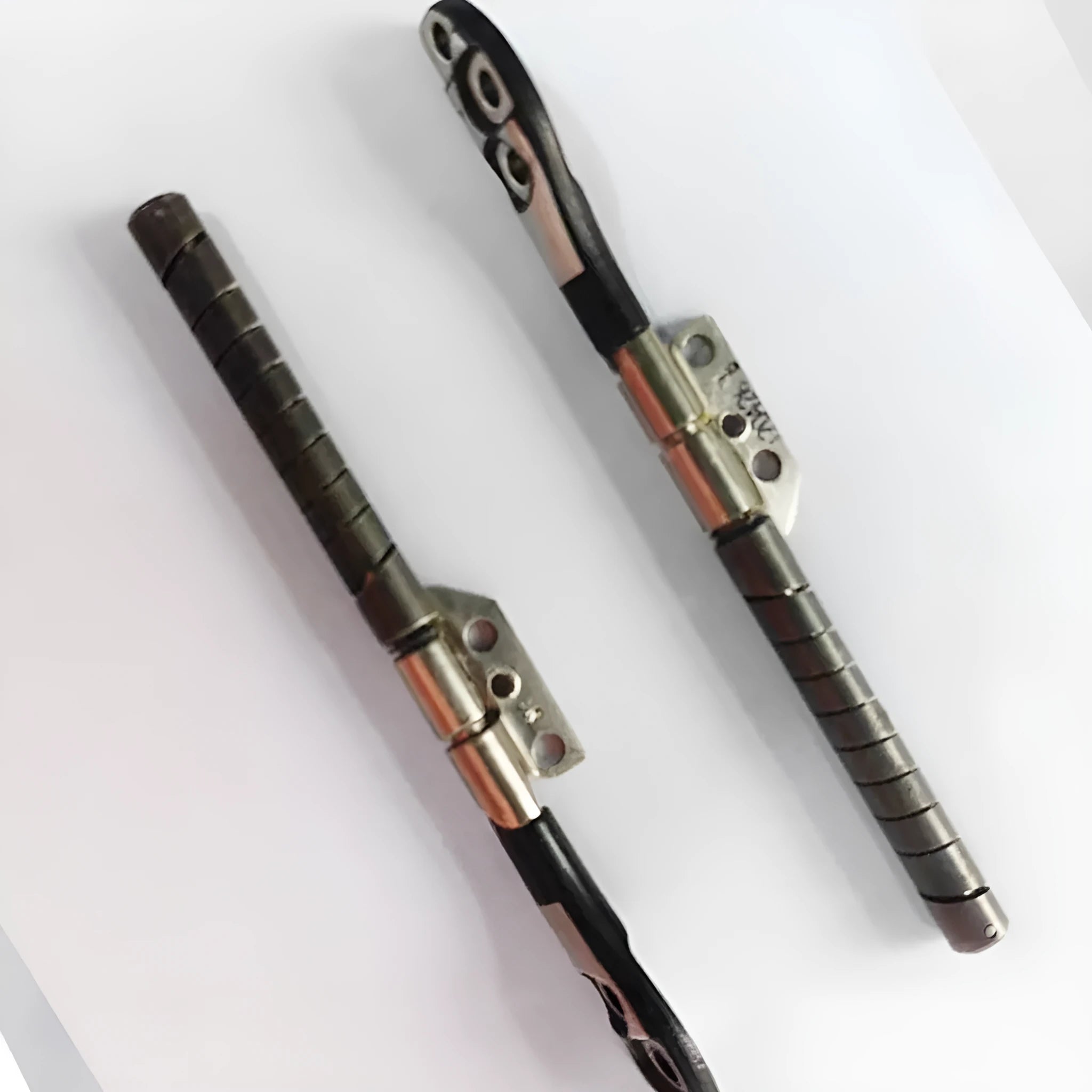 A1286 laptop screen shaft pair for MacBook Pro 15-inch hinge repair.
