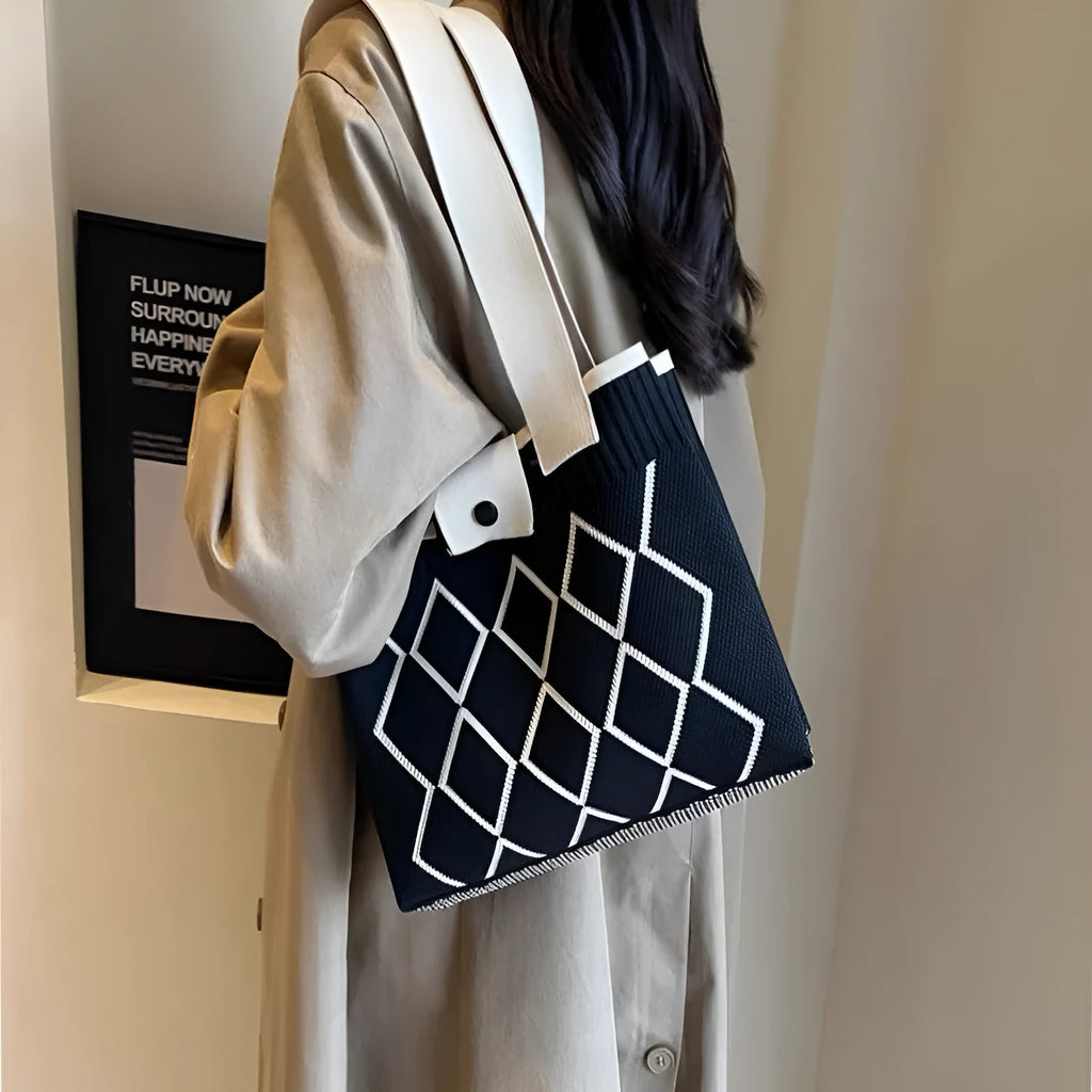 Fashion large capacity polyester tote bag with weave rhombus pattern, square vertical shape 26x29cm, available in diamond snap black colour
