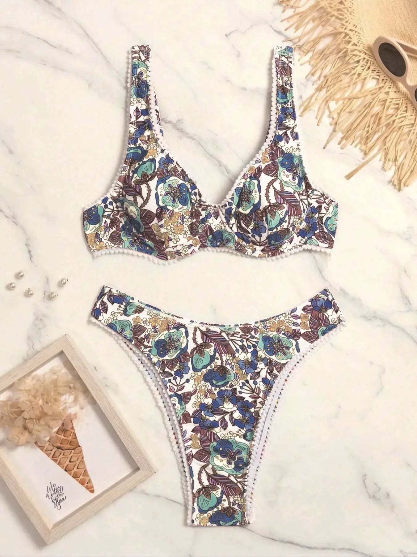 Women's floral printed push-up bikini with steel bracket support and adjustable tied design