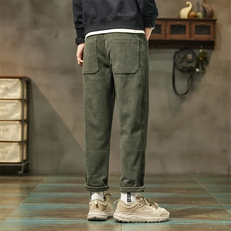 Men's corduroy casual trousers in tapered straight-leg design with street fashion styling