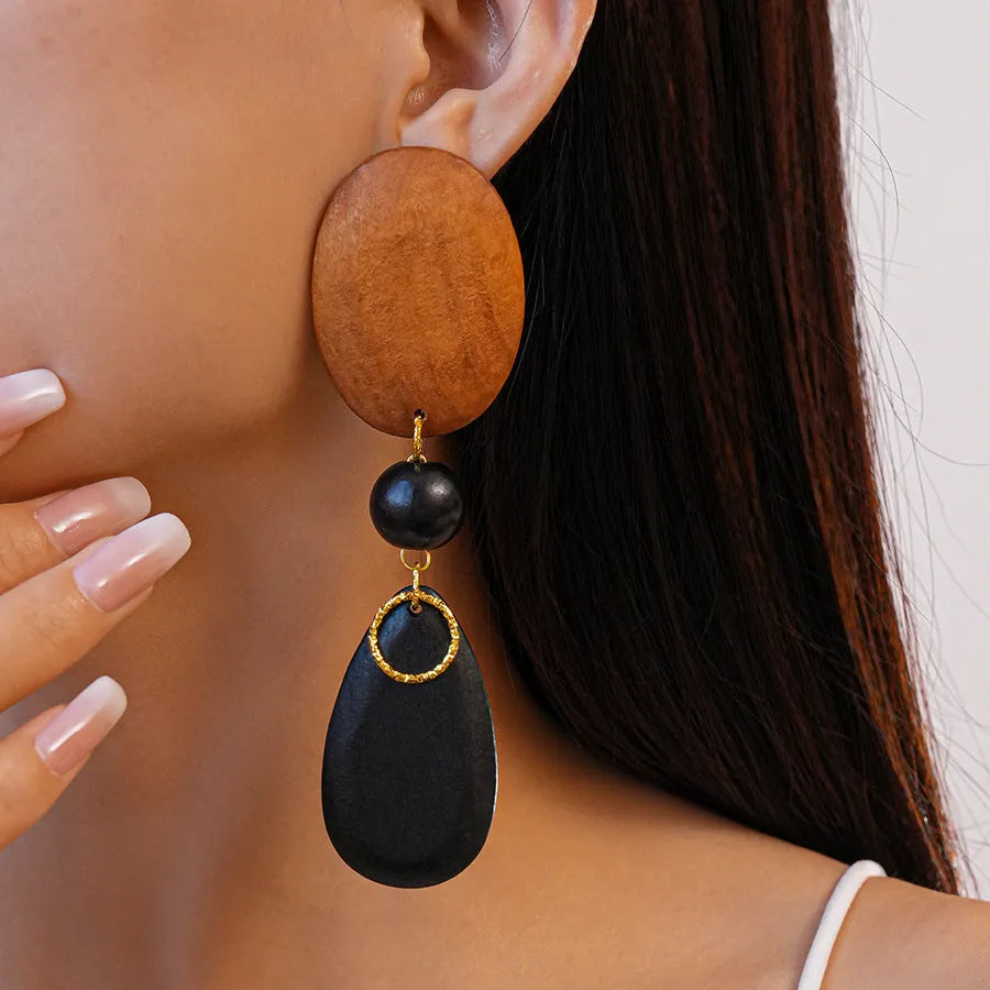 Wooden retro fashion earrings with ellipse shape in brown-black colour European American style
